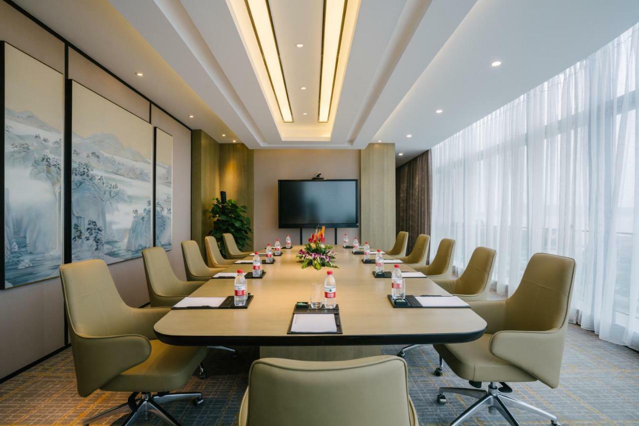 Pullman Zhoushan Seaview Exterior photo